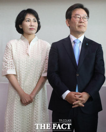 [TF초점] 이재명 '기소'·김혜경 '불기소'…부부 명암 엇갈렸다