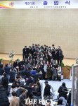 [TF포토] 끝이 아닌 새로운 시작!…제91회 수도전기공업고등학교 졸업식