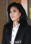 [TF포토] 근심 가득한 얼굴로 주주총회 참석한 이부진 사장