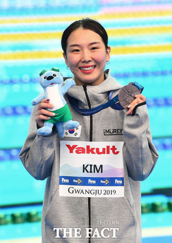 [TF포토] 김수지, 한국다이빙 사상 첫 세계선수권 메달 획득