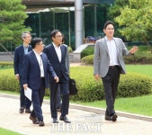  [TF초점] 이재용 부회장, 반도체 시작과 끝 직접 챙긴다