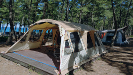 Many people in S. Korea are going camping amid COVID-19 outbreak