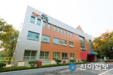 양천구, 특색 입혀 변신한 해맞이도서관 개관
