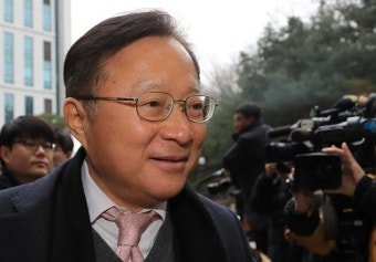 검찰, '대우조선 비리' 연루 송희영 소환