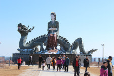 관광객 700만 시대 연 삼척, 800만 도전