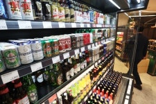 마트서 수제맥주 팔고 아파트주차장 유료 개방