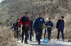 남양주 이석우시장, 천마지맥 워킹미팅…숲길정비 등 논의