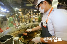 매장 특성화로 활로 찾는 대형마트