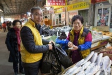 태안 전통시장 활성화… 서부발전 설 명절 제수용품 구매