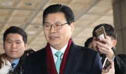 불법자금 의혹 홍문종, 검찰 출석… 횡령한 적 없다