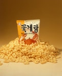 [장수브랜드 톡톡] 꽃게랑, 모양도 맛도 잡은 꿀잼 스낵