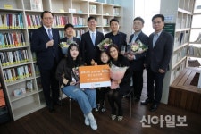 꿈에그린 도서기부왕 양소원 씨, 책 598권 나눔