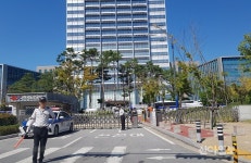 [포토] 점거 당한 도로공사 본사…기자도 못 들어갑니다