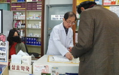 진주시, 공적마스크 판매 1인 약국 판매지원 인력 배치