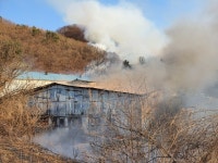 연천군 양계농장서 화재...산불로 번져