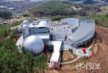 [포토] 개관 앞둔 밀양아리랑 우주천문대의 환상적인 밤하늘
