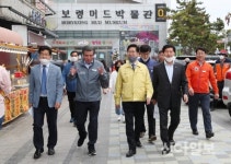 양승조 충남지사, 봉서사 등 사찰 5곳·대천해수욕장 시찰