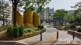 성동구 장한평역 교통섬이 수목 우거진 주민쉼터 재탄생