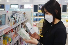 뷰티업계, 마스크 트러블 케어 시장 공략
