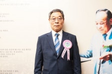 예향의 고장 문경 동로로 귀향한 유승구씨, 제63회 보화상 본상 수상