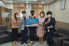 양주 회천4동 지역사회보장협의체, 지역학교에 장학금 전달