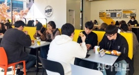 신세계 노브랜드 버거 가맹사업 본격화…연말까지 20곳 연다