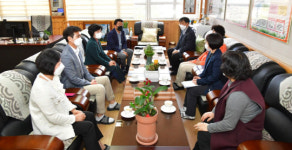 진주시의회, 평거초등학교 찾아 간담회