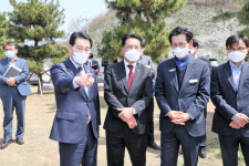 정운천 의원, 노을대교 예정지 부안군 변산면 도청리 방문