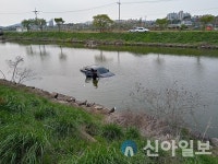 서산, 50대 여성 운전미숙으로 청지천 하천으로 떨어져