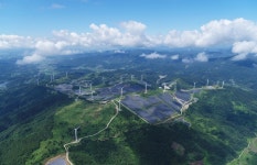 LS 구자열, 신재생‧전기차 기업 투자…2024년 스마트기술 선도