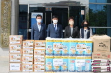 진주교육지원청, 진주세무서로부터 추석 맞이 학생 지원 물품 기증 받아