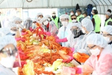 도봉구, 도시농부와 함께하는 ‘사랑나눔 김장행사’ 개최
