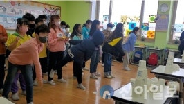 홍천군청소년상담복지센터, 석화초등학교 대상 인터넷·스마트폰 과의존 예방 교육 진행