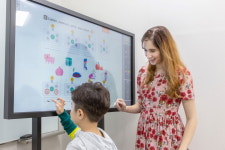 롯데백화점, 프리미엄 영어유치원 크레버스 키즈 오픈