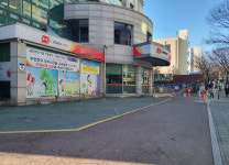 [포토] 장애인주차장 폐쇄로 장애인들 반발