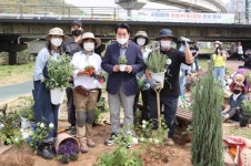 용인, 시민 직접 참여 경안천 어울림 정원 조성
