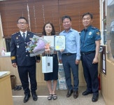 안산단원경찰서장, 보이스피싱 예방 은행원에 감사장 수여