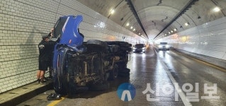 20기갑여단 군장병, 교통사고 운전자 구출 도와
