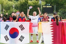마포구, 난지천공원 축구장서 연예인 축구팀 ‘들이대FC’와 친선 경기