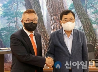 황주호 한수원 사장, 취임 첫날 주낙영 경주시장 내방 “아낌없는 성원” 요청