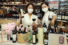 대형마트 3사, 와인으로 대동단결…판촉 경쟁 치열