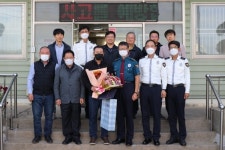 부여경찰서, 뺑소니 사망사고 신고 기여 부여여객 버스기사에 감사장 수여