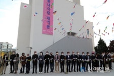 [서울국제건축영화제] 춘천 봄내극장서 손잡은 건축·공연 전문가