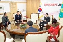 대전세종충남서남부레미콘사업협동조합 | 대전세종충남서남부레미콘 협동조합, 500만 원 기탁