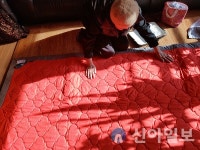 검단노인복지관, 동절기 취약 노인에 겨울이불 198개 전달