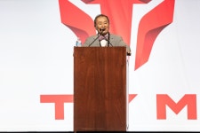 TYM 김희용 회장, 북미법인 통합…3년 내 농기계 톱3 도약
