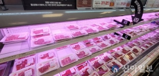 정부, 반값 한우로 소비 촉진·농가 돕기…롯데도 동참