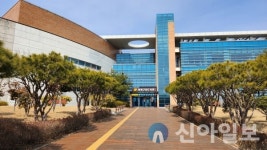 함평군 평생학습관, 함평군립도서관으로 확장 이전
