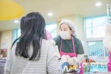 김경희 화성시의장, 새솔동 지역 초등학교 급식 과밀 문제 고심