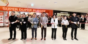 bhc그룹, 강남 코엑스에 아웃백·슈퍼두퍼 동반 출점